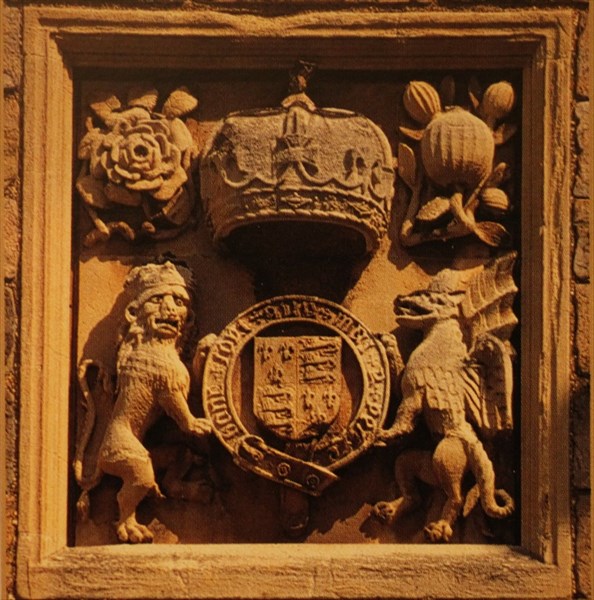 086-Часовня Св.Георга, геральдический герб